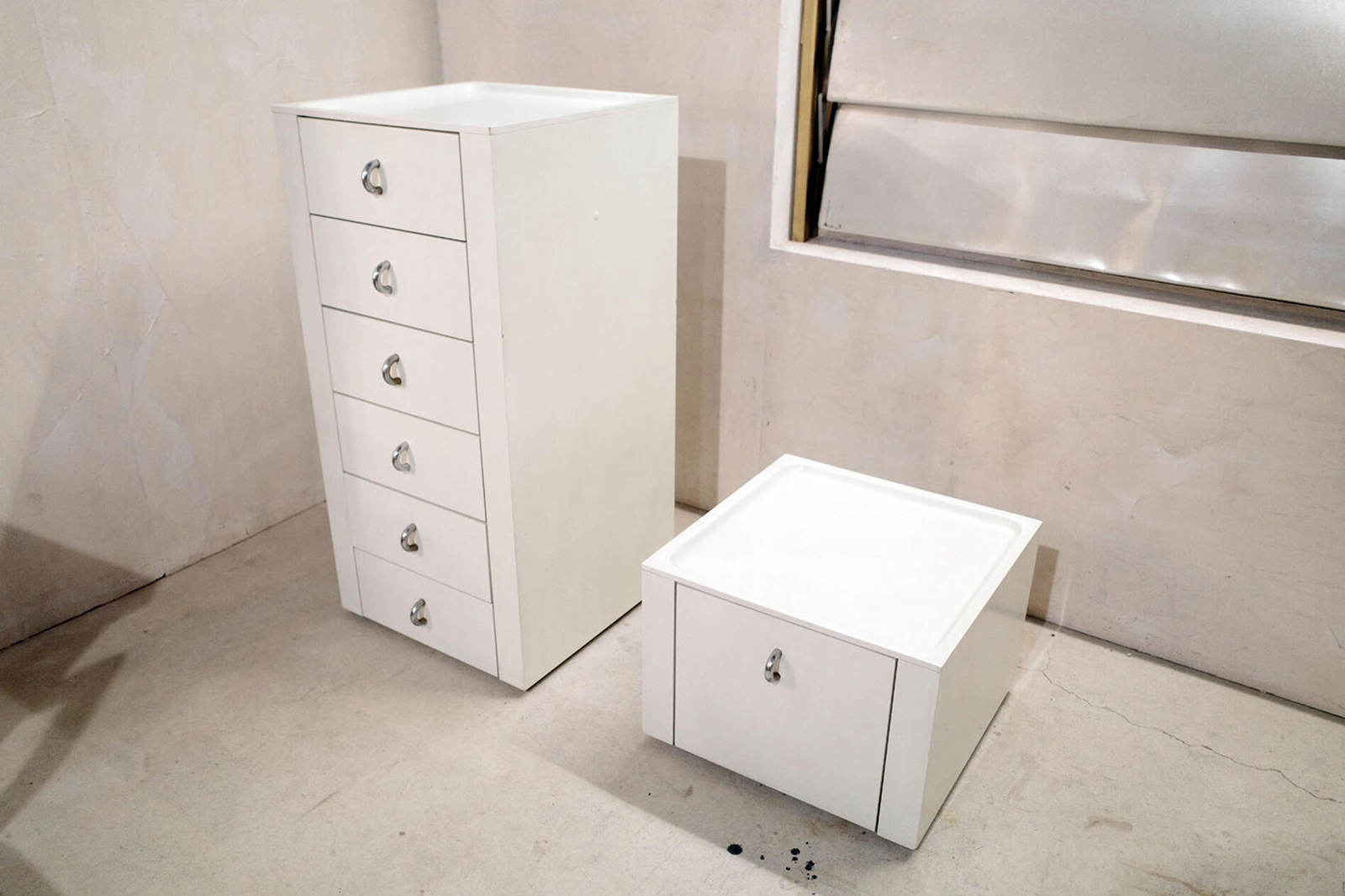vintage_cabinet00001
